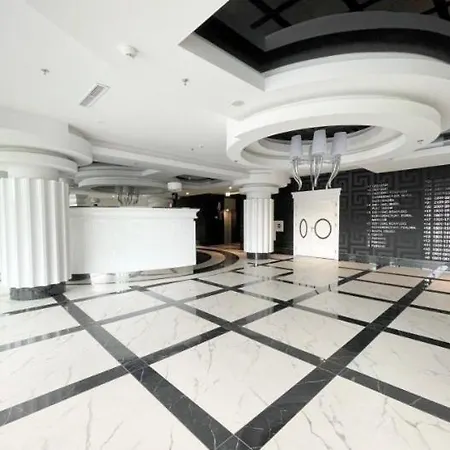 شقة Hanza Tower Sky Sauna & Jacuzzi & Pool شتشيتسين
